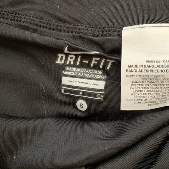 Nike shorts - Picture 2 of 2